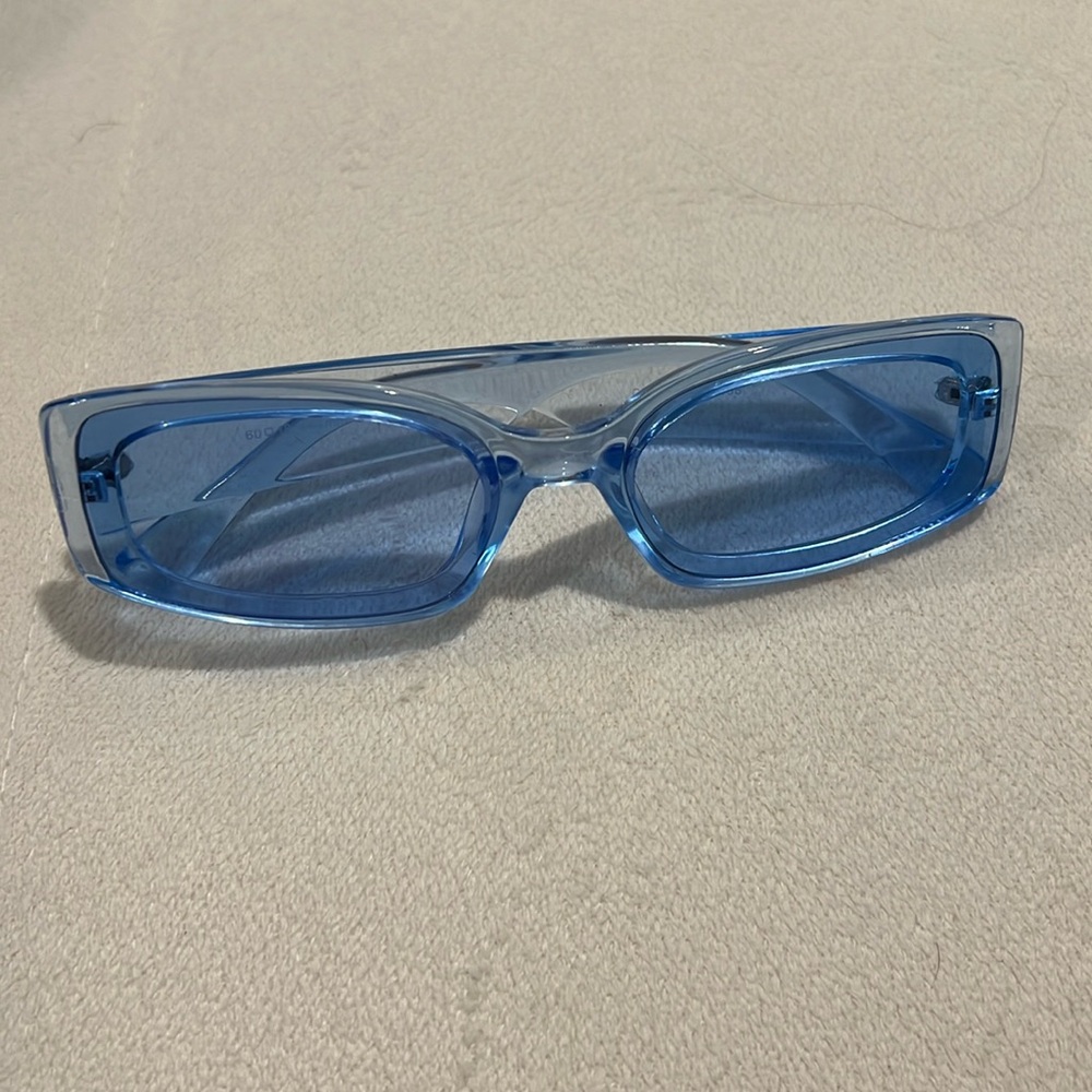 Blue clear rounded rectangle sunglasses